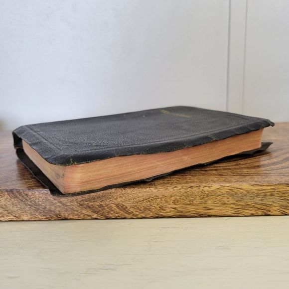 Holy Bible Black Soft Leather Bound 1941 - Picture 2 of 10